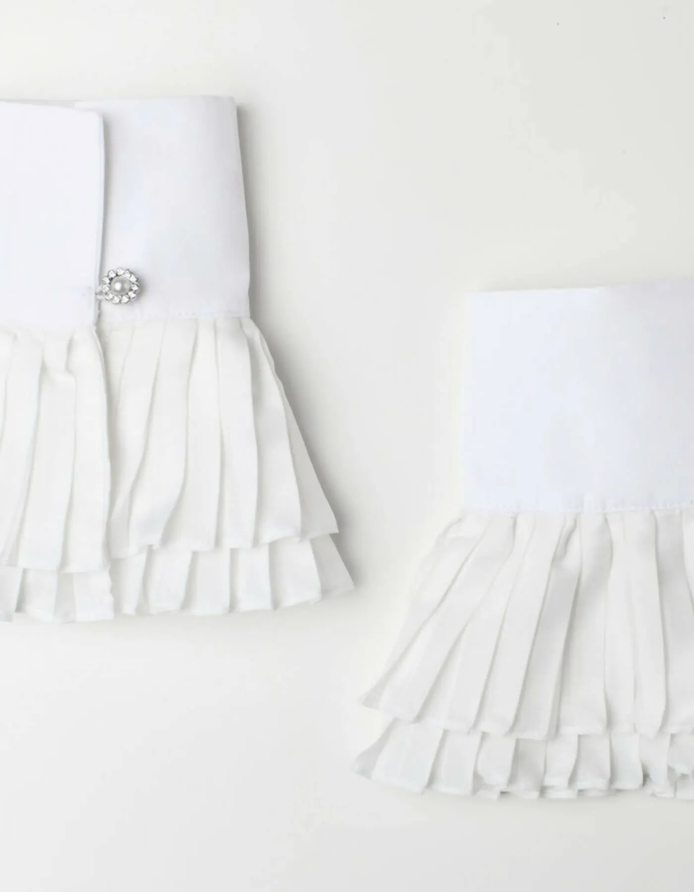 Ava Cuffs