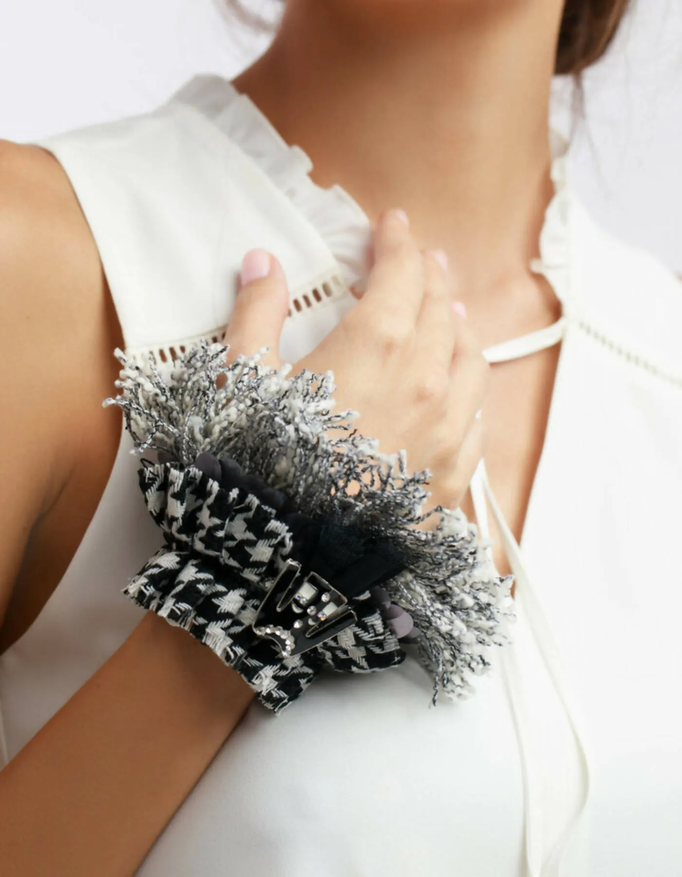 Ayan Cuffs
