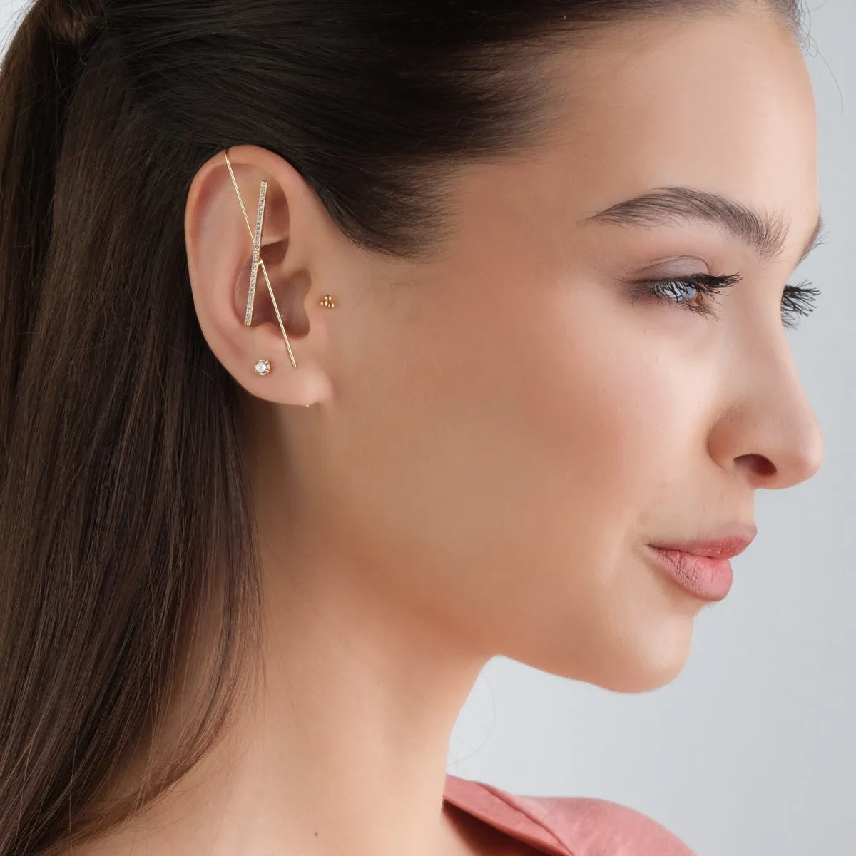 Gold Crystal Bar Single Ear Crawler