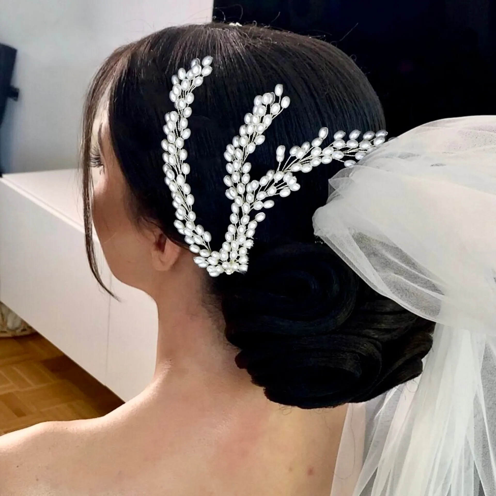 "Loretta" - Pearl Bridal Hair Comb / Vine
