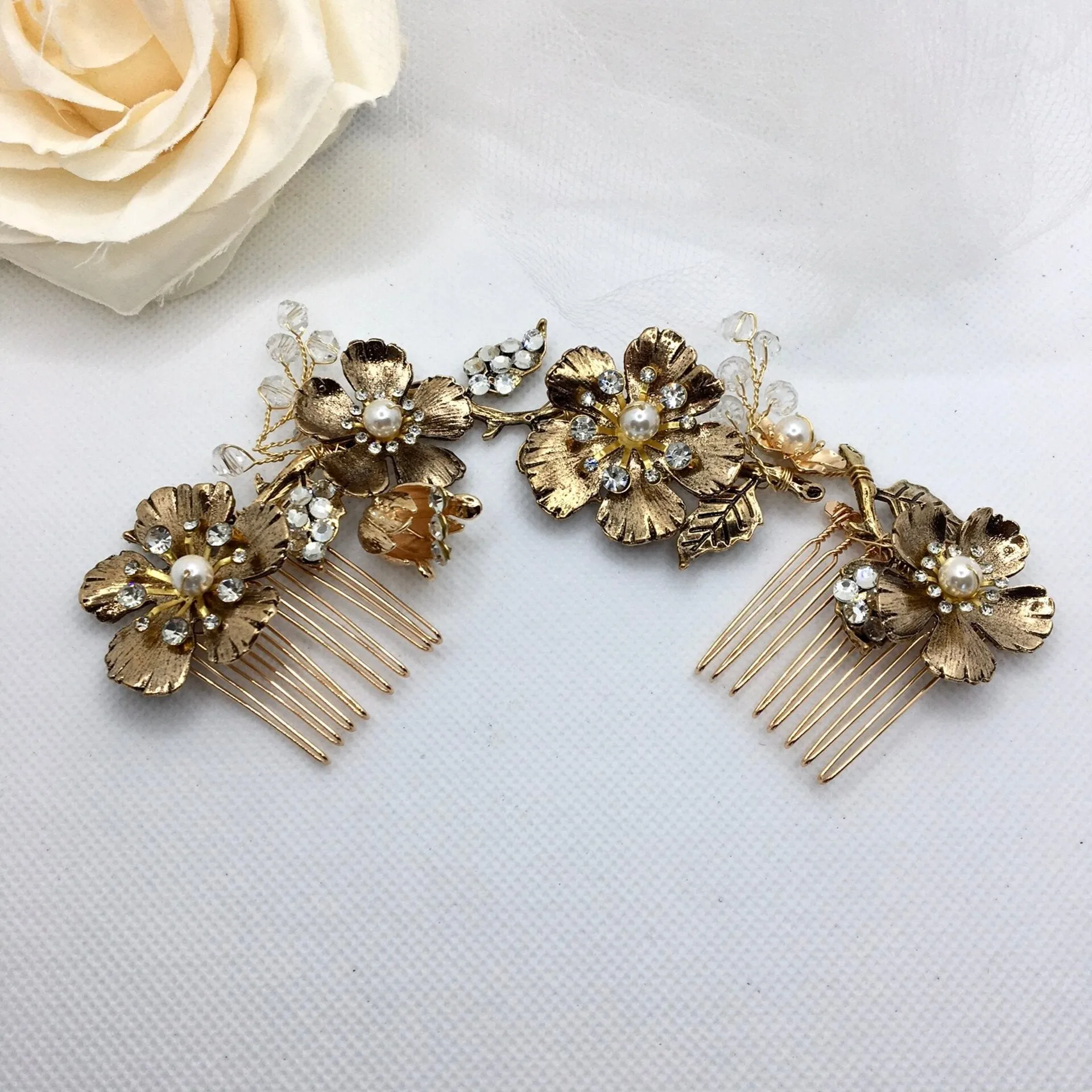 "Vanna" - Vintage Gold Bridal Hair Comb / Vine