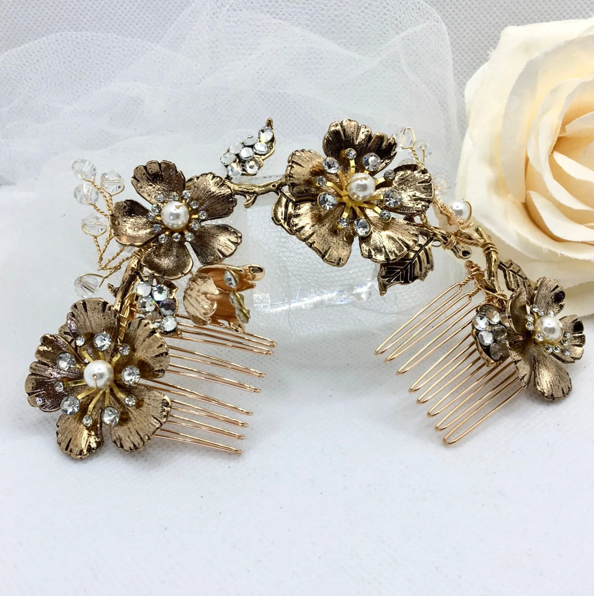 "Vanna" - Vintage Gold Bridal Hair Comb / Vine