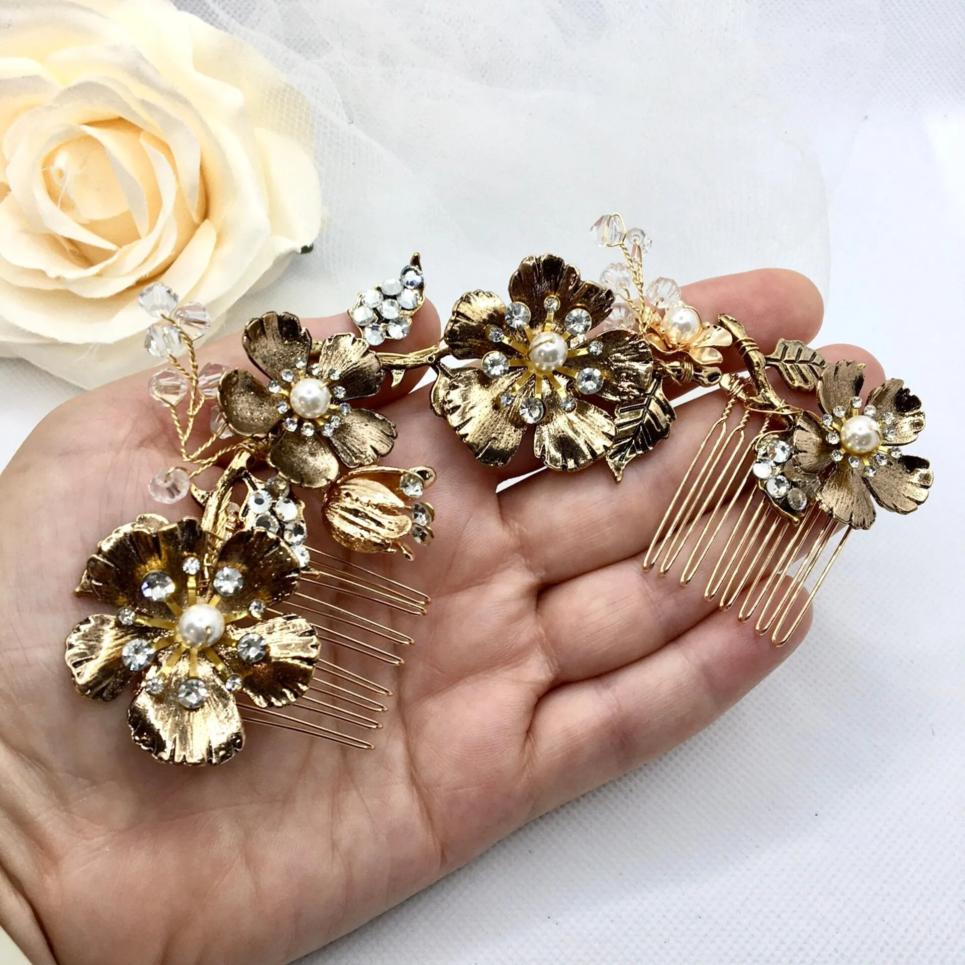 "Vanna" - Vintage Gold Bridal Hair Comb / Vine