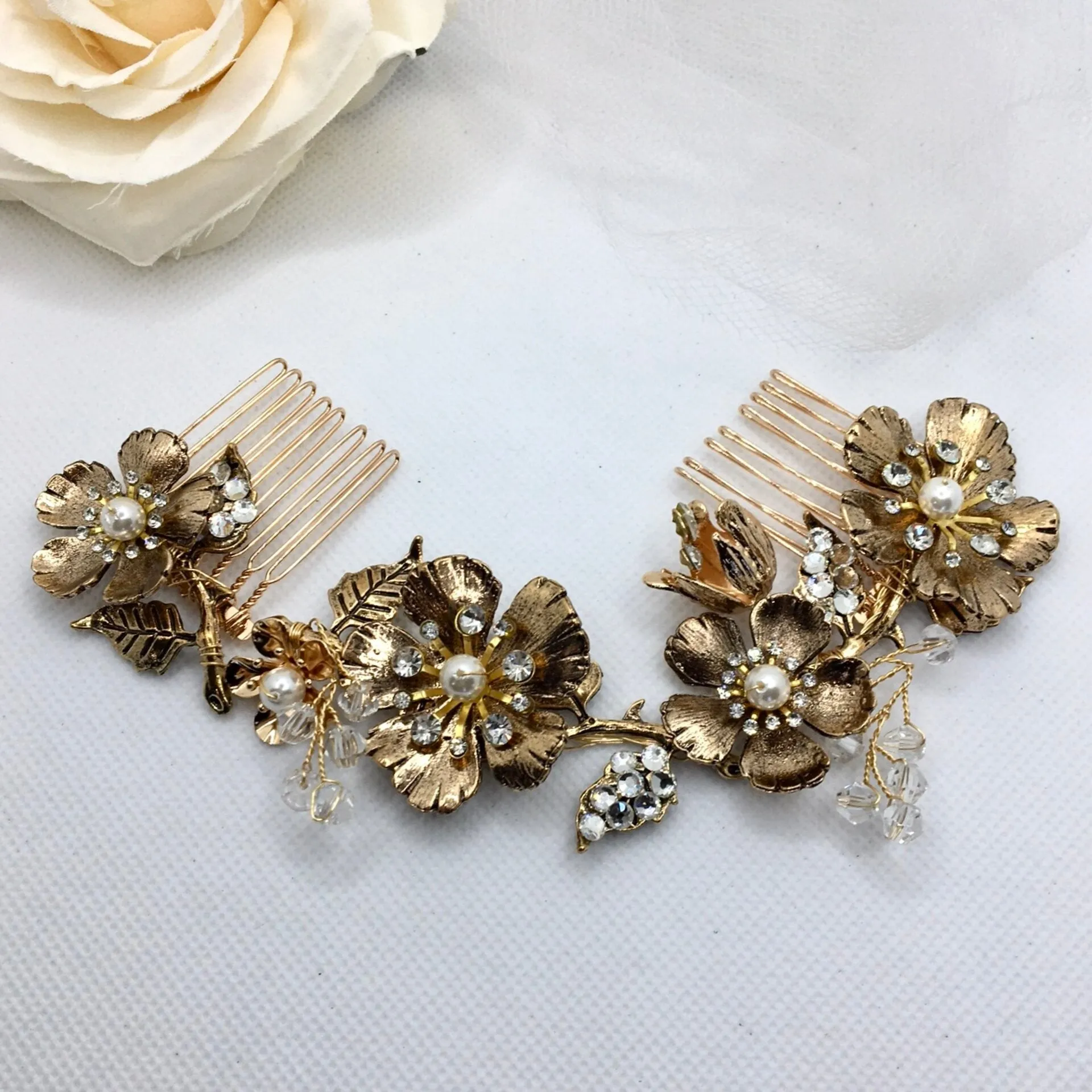 "Vanna" - Vintage Gold Bridal Hair Comb / Vine