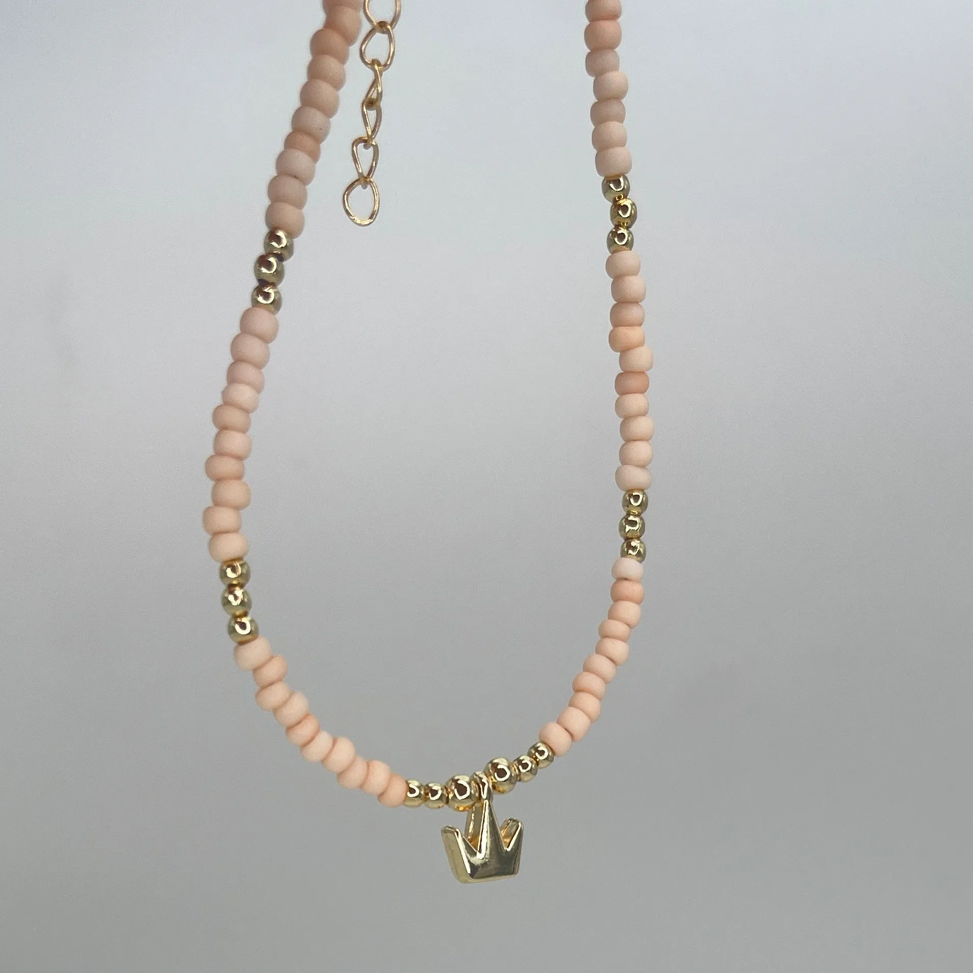 Vibrant Beaded Anklet: Radiant Crown Beaded Summer Anklet
