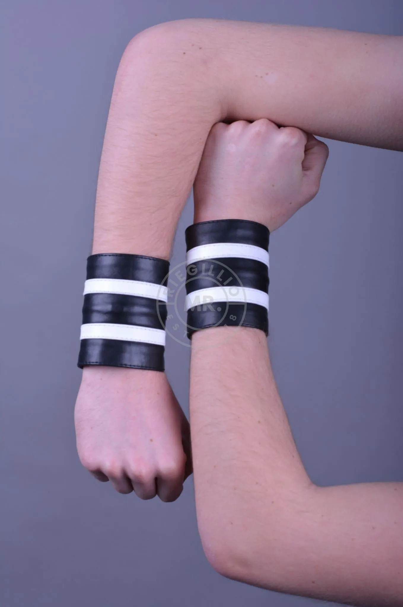 White Wrist Wallet - Double stripe